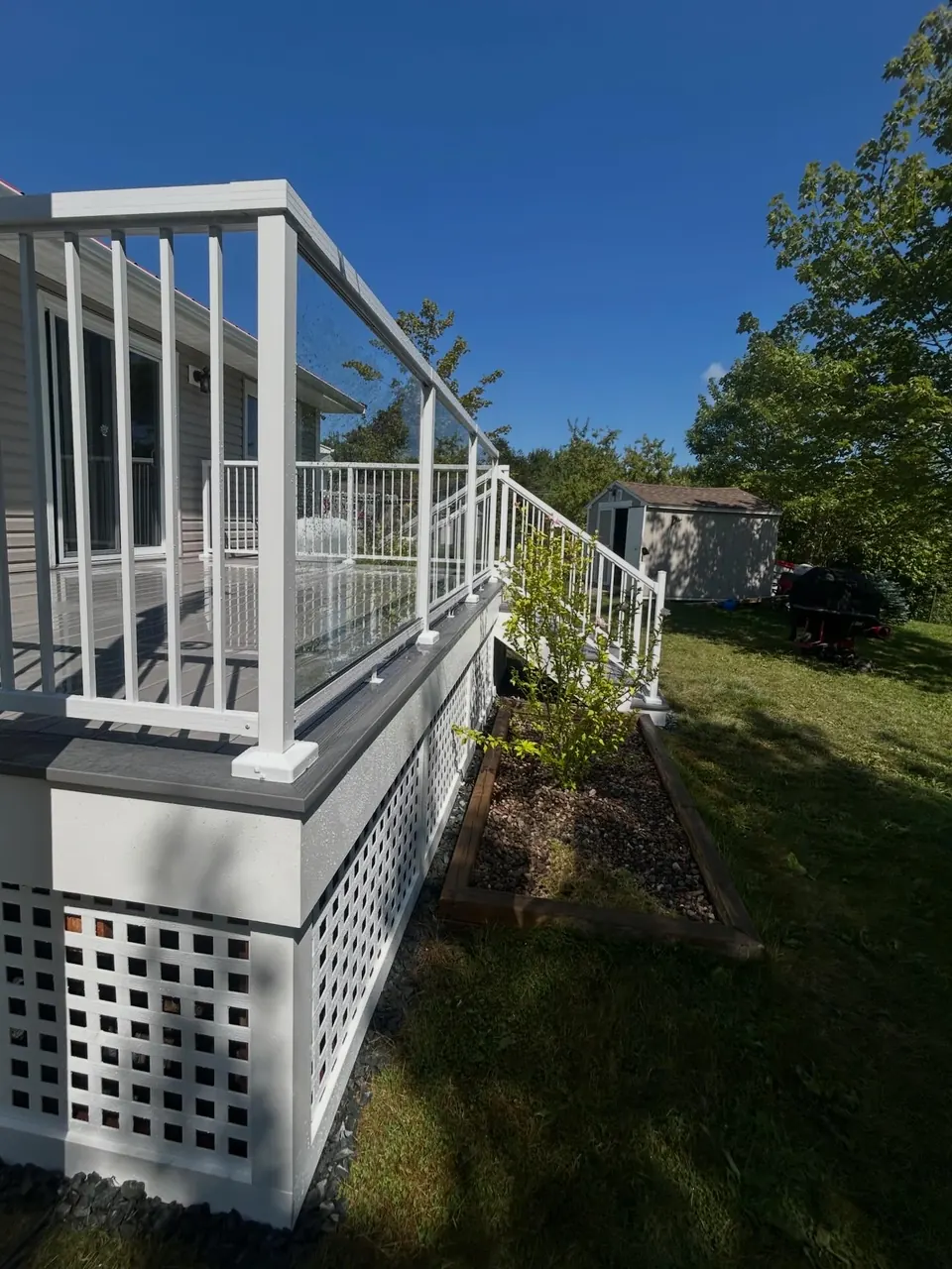 White-railed deck: rail and deck edge