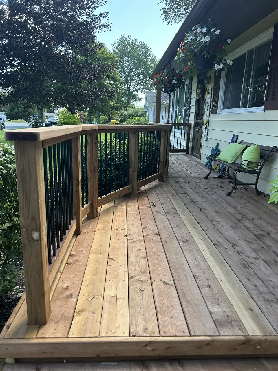 Wood veranda: veranda and railing perspective